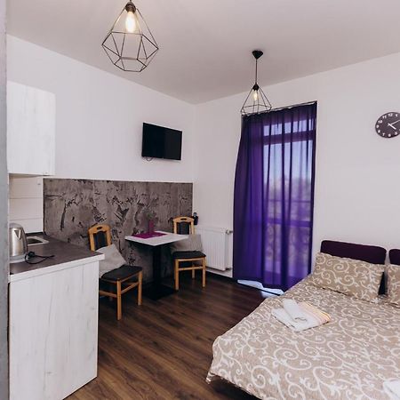 Нові Apartments Біля Жд Вокзалу Ivano-Frankivszk Kültér fotó