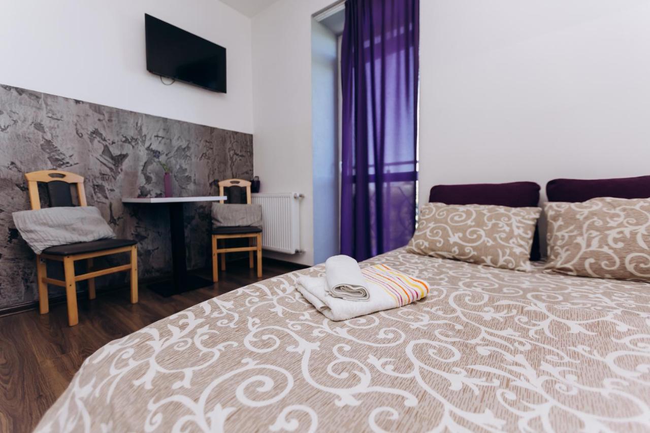 Нові Apartments Біля Жд Вокзалу Ivano-Frankivszk Kültér fotó
