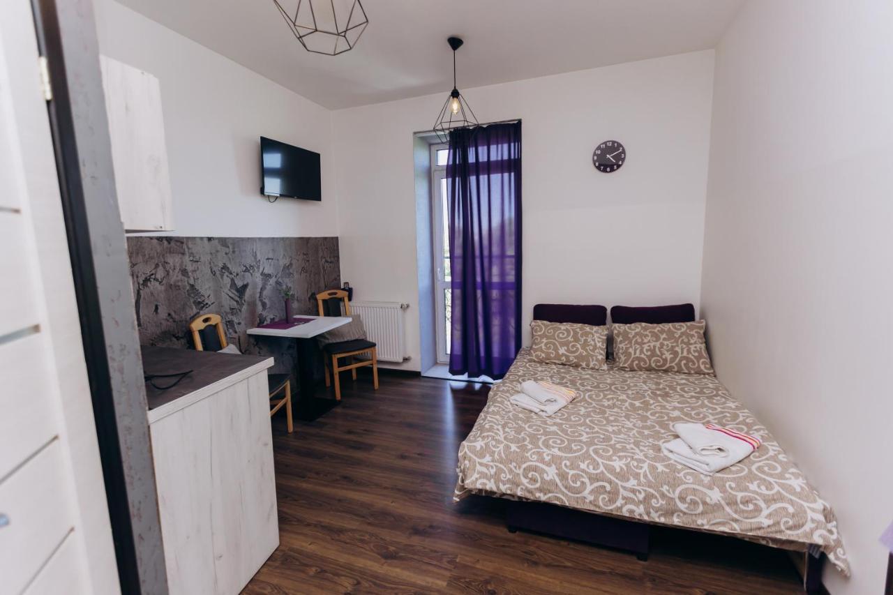 Нові Apartments Біля Жд Вокзалу Ivano-Frankivszk Kültér fotó